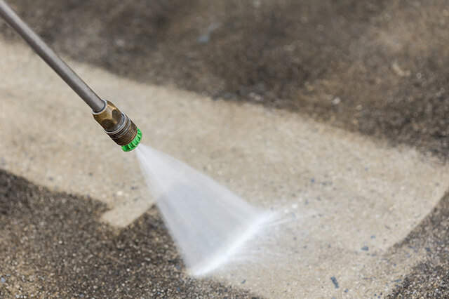 parking lot pressure washing in whittier